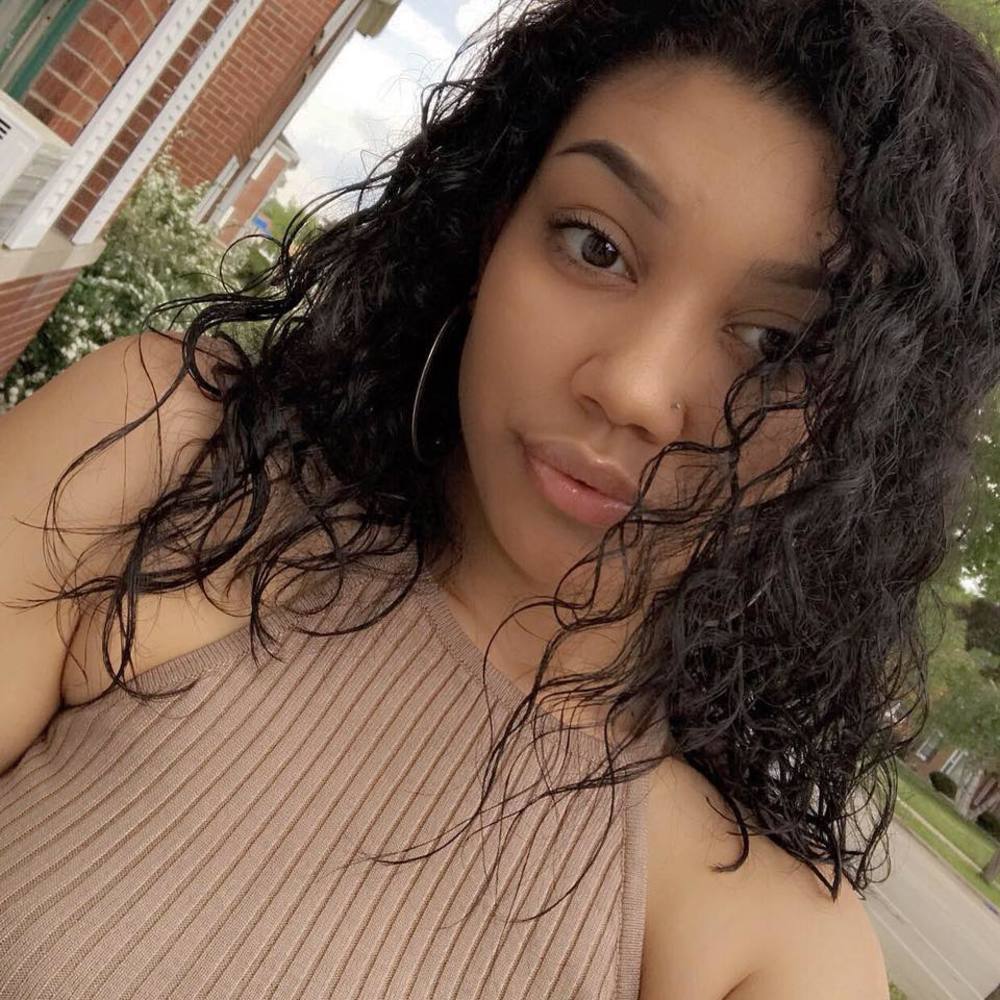 Meet your Posher, Josette